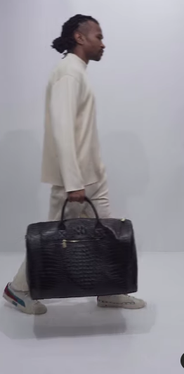 Models Needed to Showcase Milfs or Muerte Travel Bags!